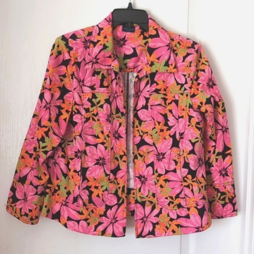 Westbound Petites Open Front Pink Floral Jacket. Size Medium Petite.